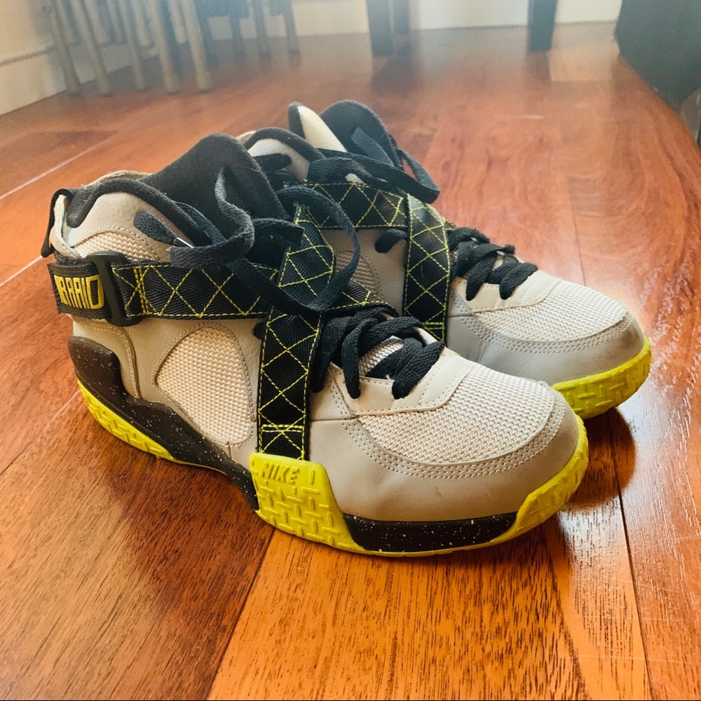 Nike Air Raid